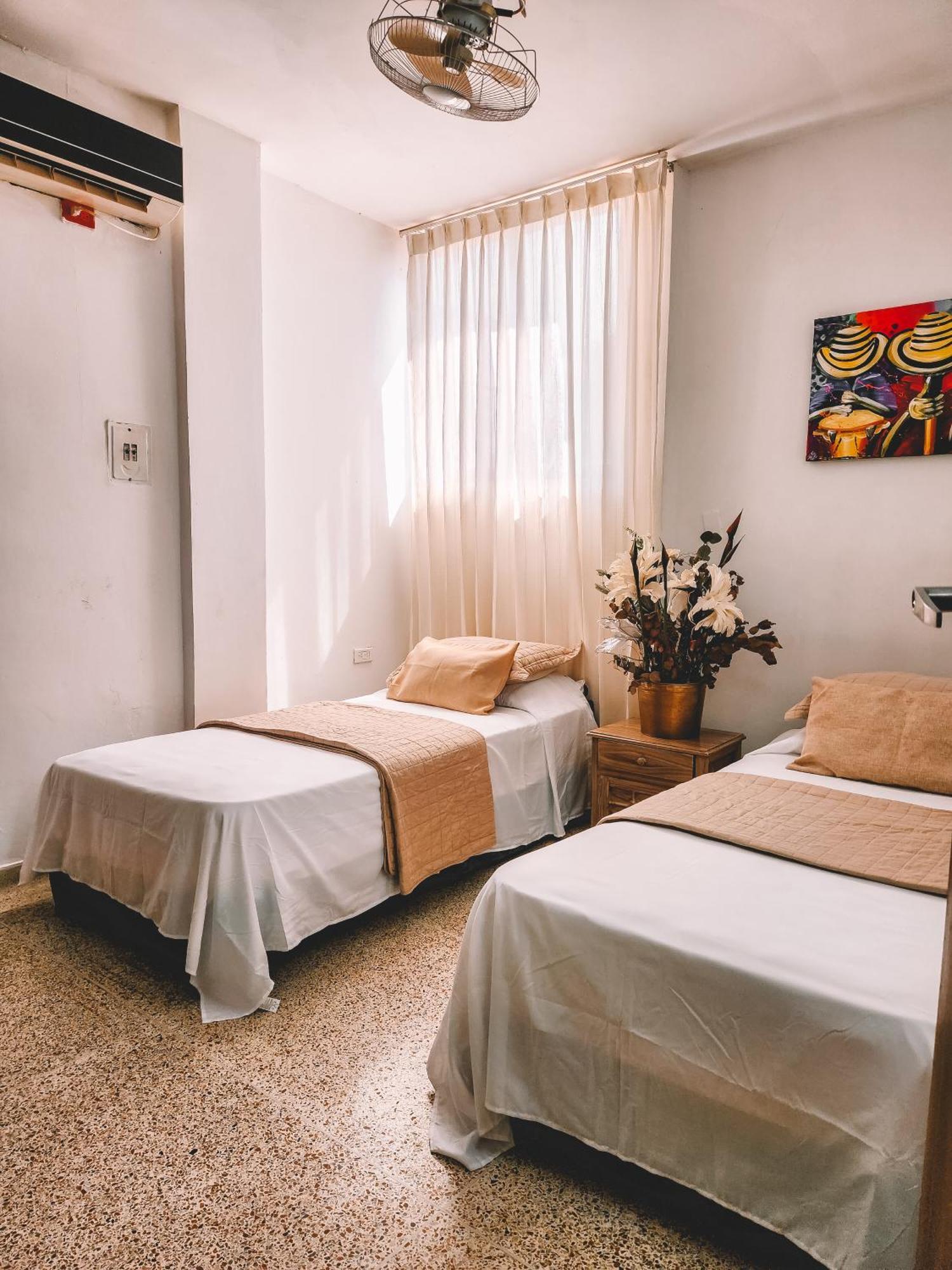 Hotel Radoa El Banco  Kültér fotó